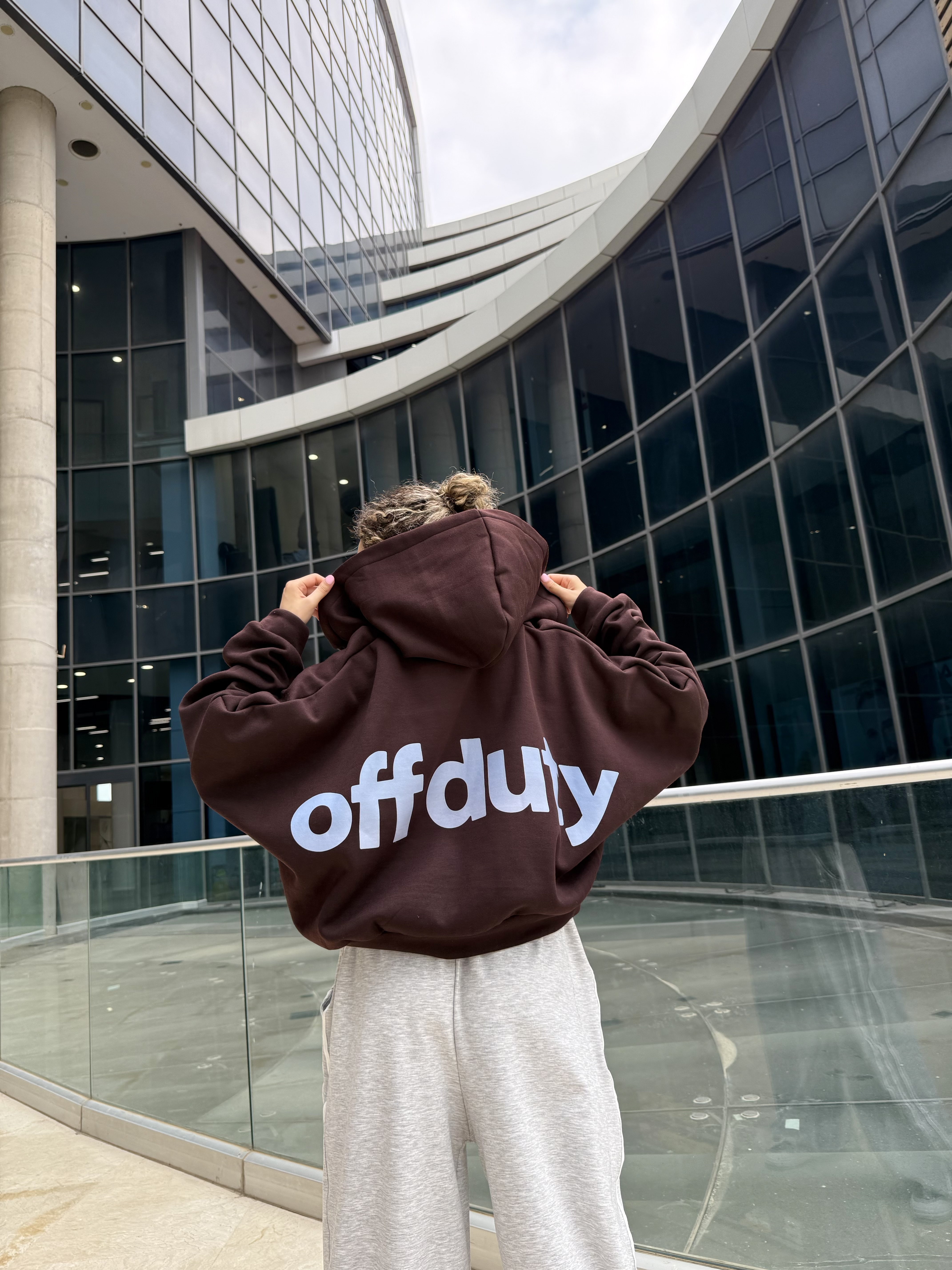 سویشرت قهوه ای offduty