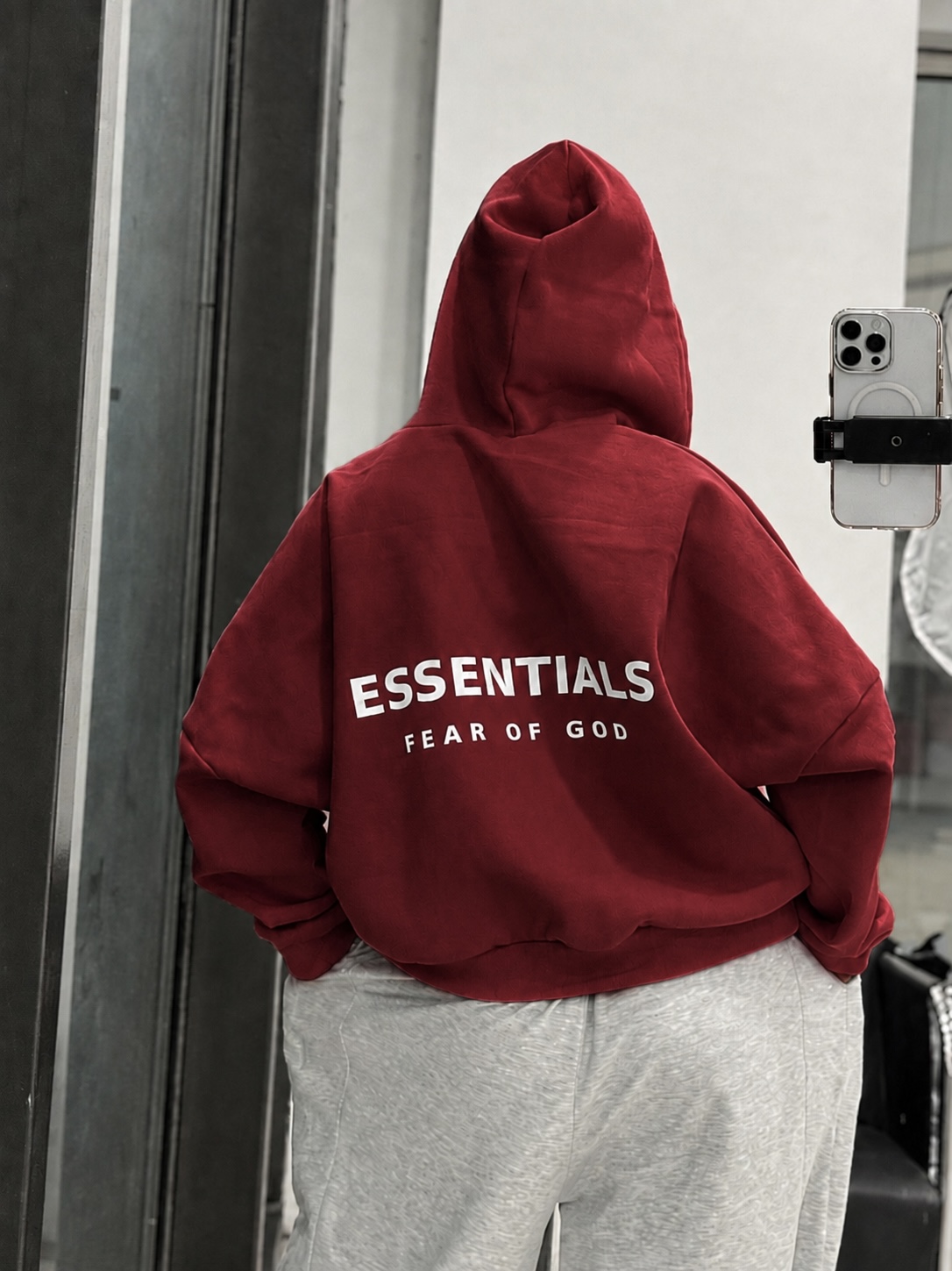 سویشرت چریEssentials